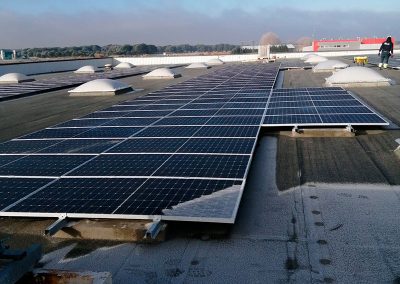 Instalación placas solares autoconsumo para empresa Adient