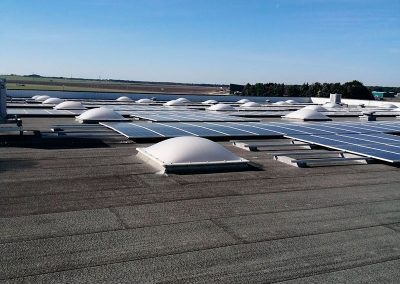 Instalación placas solares autoconsumo para empresa Adient