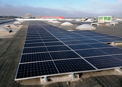 Instalación placas solares autoconsumo para empresa Adient