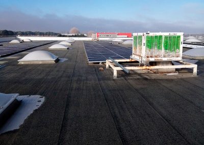 Instalación placas solares autoconsumo para empresa Adient